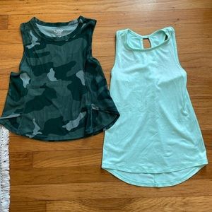 Bundle of sporty tanks: Camo, light green